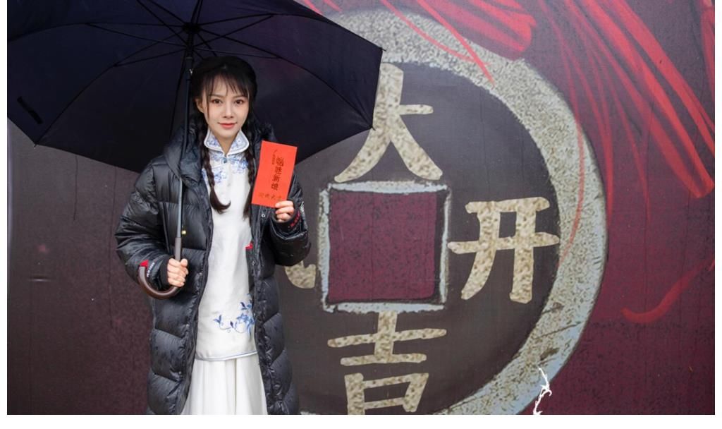 《启程吧恋爱》荒原八人同床睡戚薇被虐瘫谢楠被喷粪